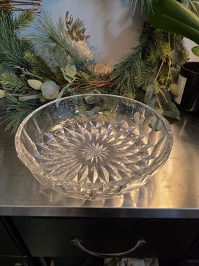 Crystal Serving Bowl - Home Dining